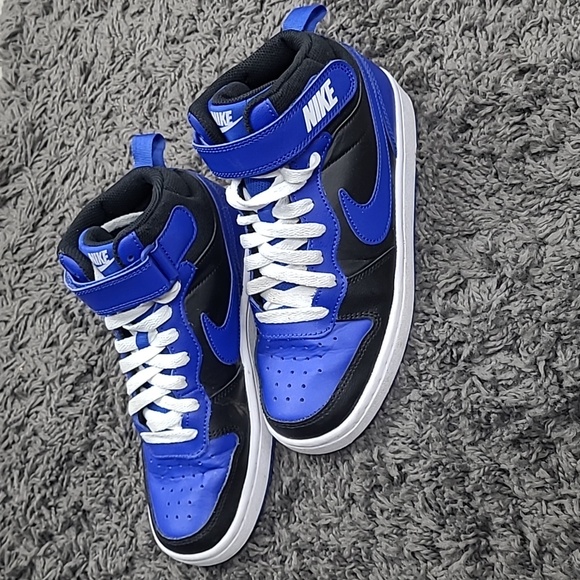 Nike Other - Nike high top blue and black